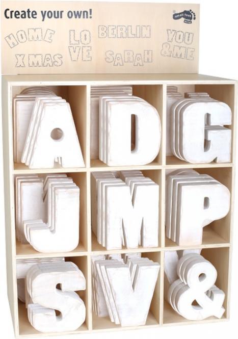 DISPLAY - 80 Holzbuchstaben mit geschliffenen Kanten 