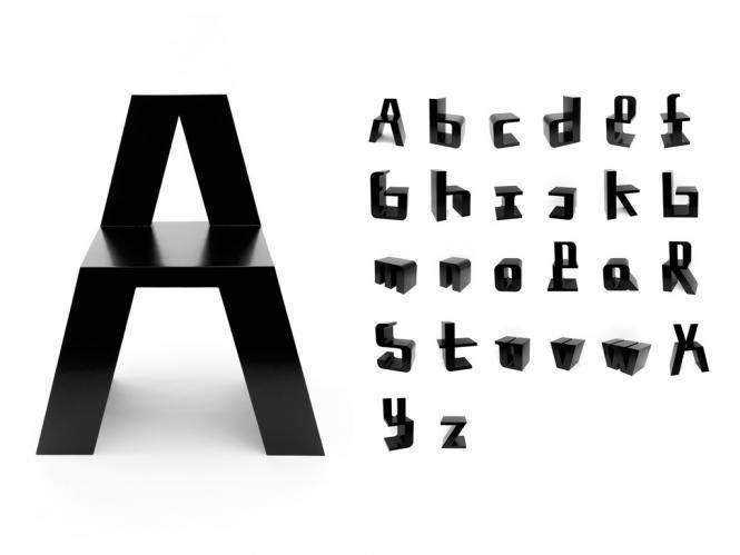 Design Buchstaben-Stuhl 